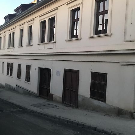 Sziklai Apartman Veszprem Ngoại thất bức ảnh