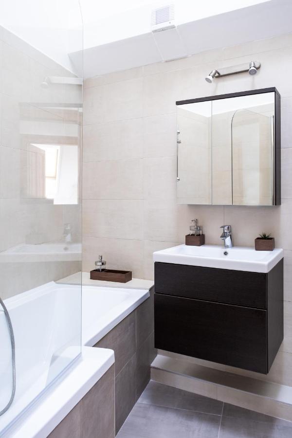 Sziklai Apartman Veszprem Ngoại thất bức ảnh