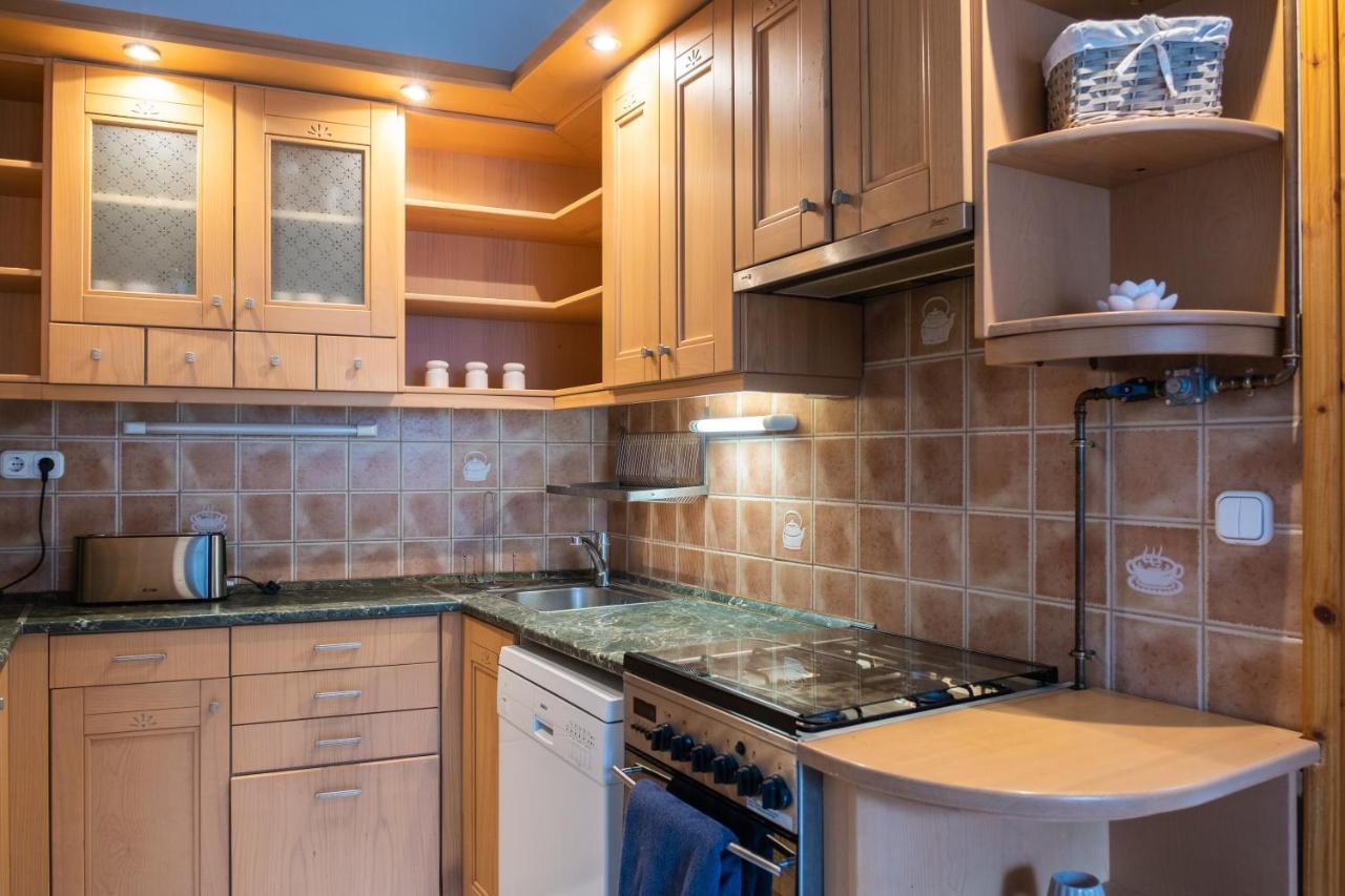 Sziklai Apartman Veszprem Ngoại thất bức ảnh