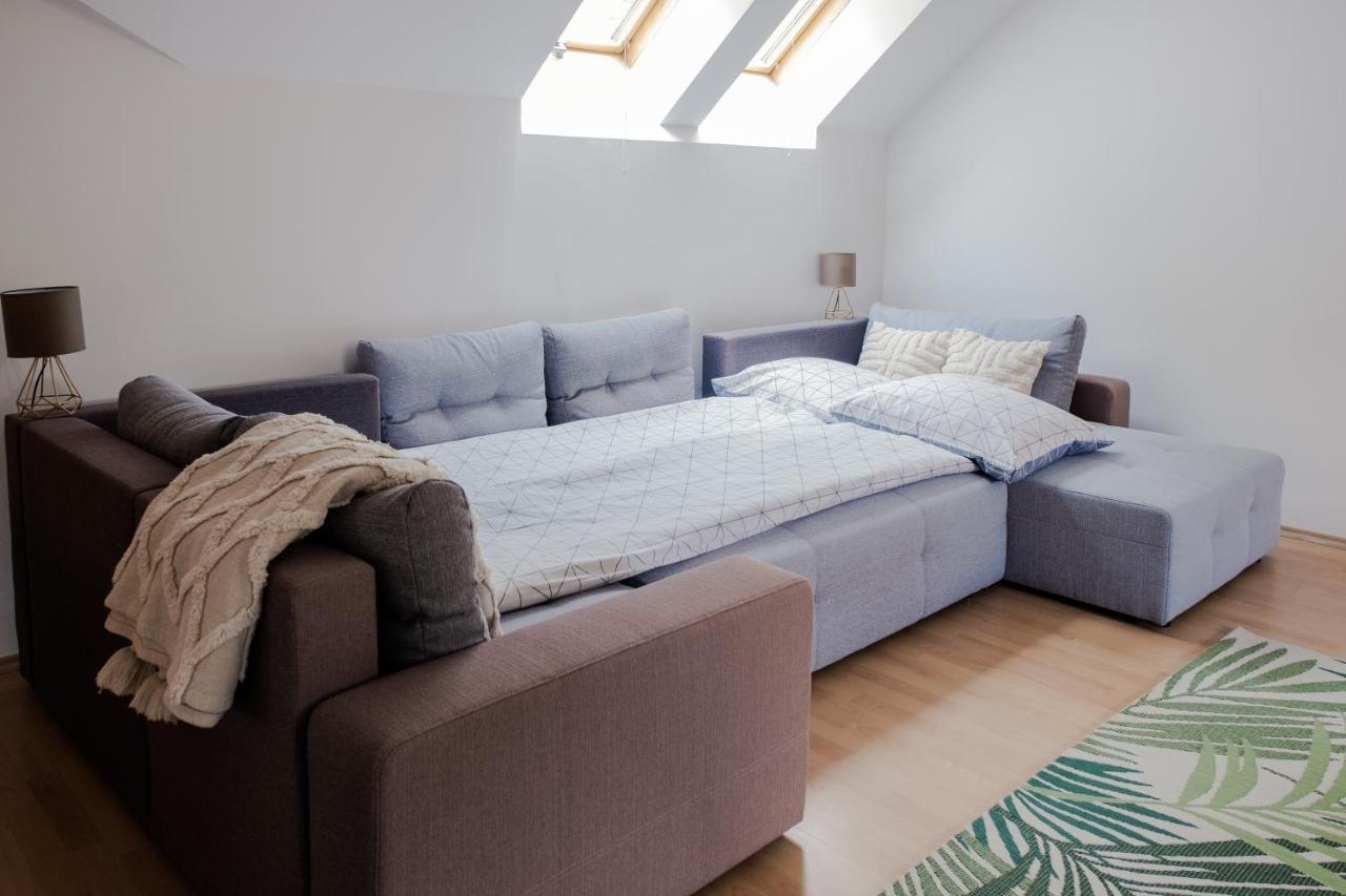 Sziklai Apartman Veszprem Ngoại thất bức ảnh